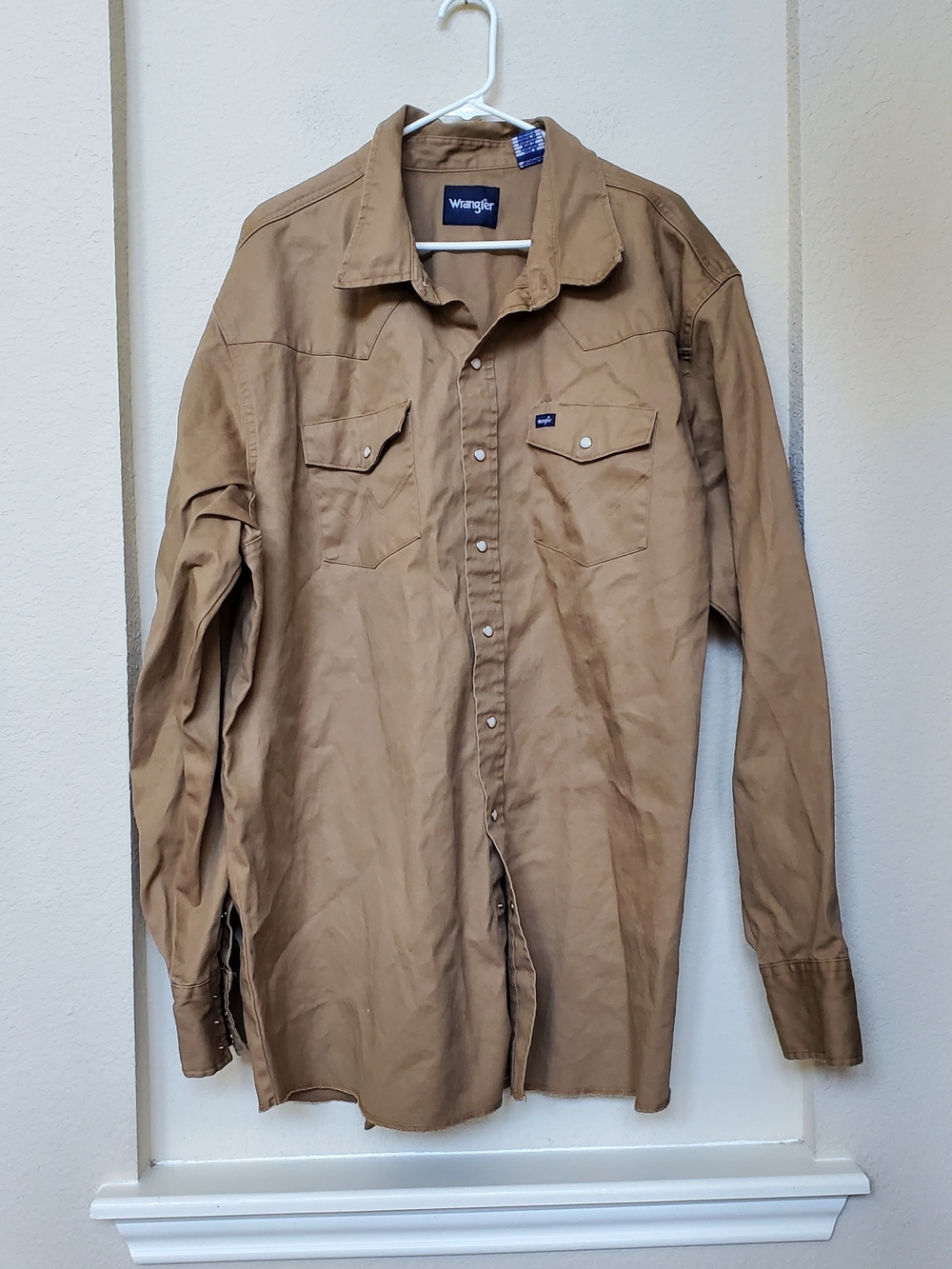Wrangler Men’s Brown Long-Sleeve Snap Western Shirt. Size 3XT